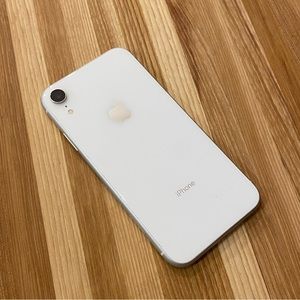 White iPhone XR 64G
